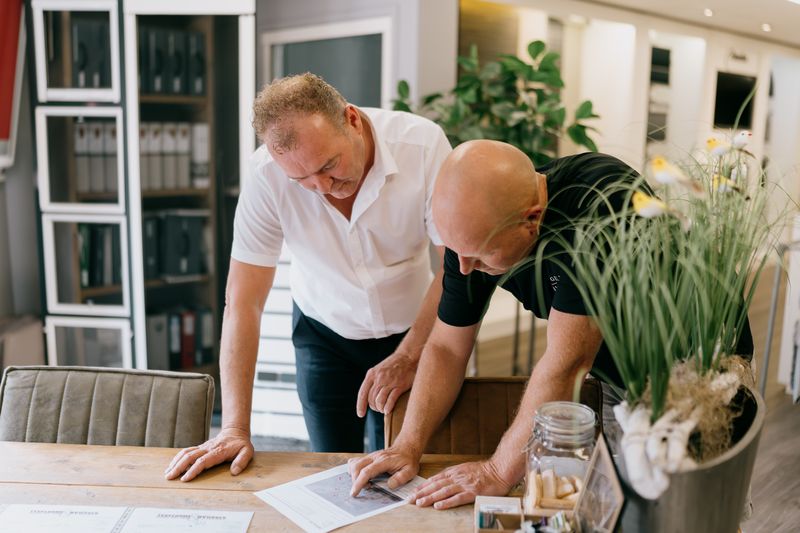 Bezoek de showroom en wij voorzien u van persoonlijk advies Bezoek de showroom en wij voorzien u van persoonlijk advies